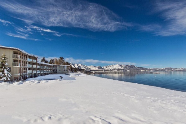 Tahoe Lakeshore Lodge & Spa image 9